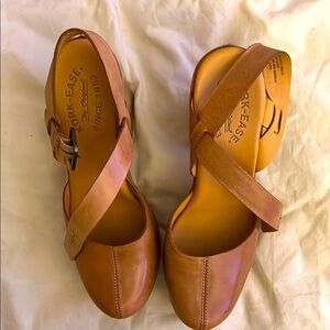 Kork-Ease Women's Tan Leather Shoes